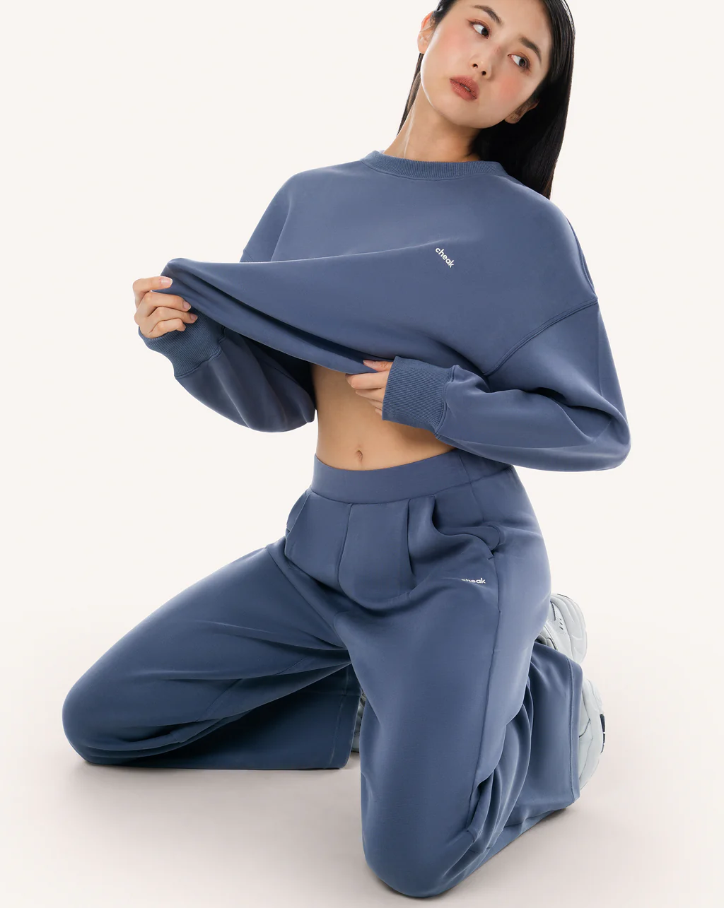 Boyfriend Sweater - Image 21