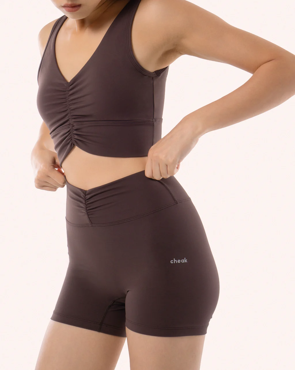 Contour Scrunch Short 4" - Image 11