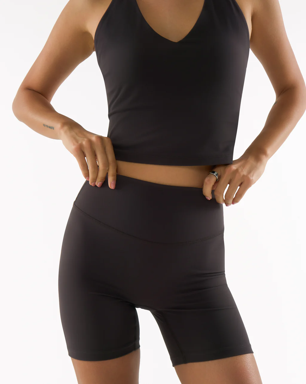 Define Invisible Scrunch Biker Short 6" - Image 10