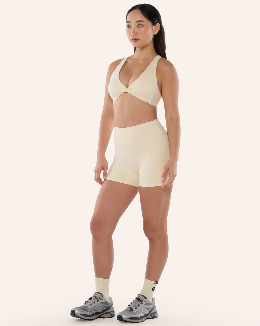 Define Invisible Scrunch Short 4" - Image 20