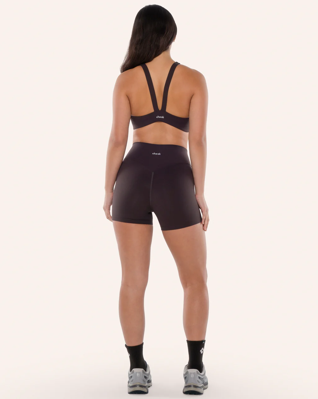 Define Invisible Scrunch Short 4" - Image 36