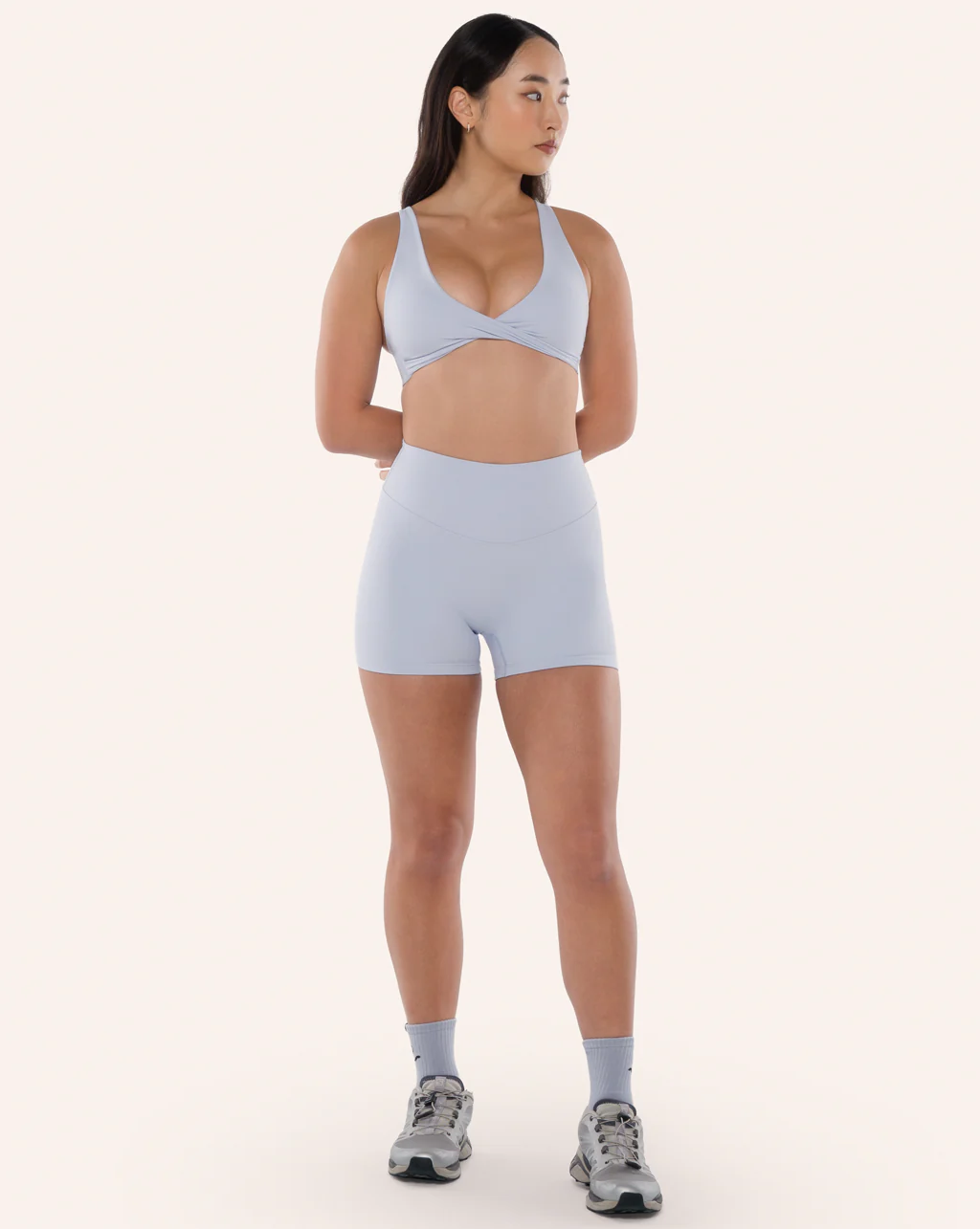 Define Invisible Scrunch Short 4" - Image 40