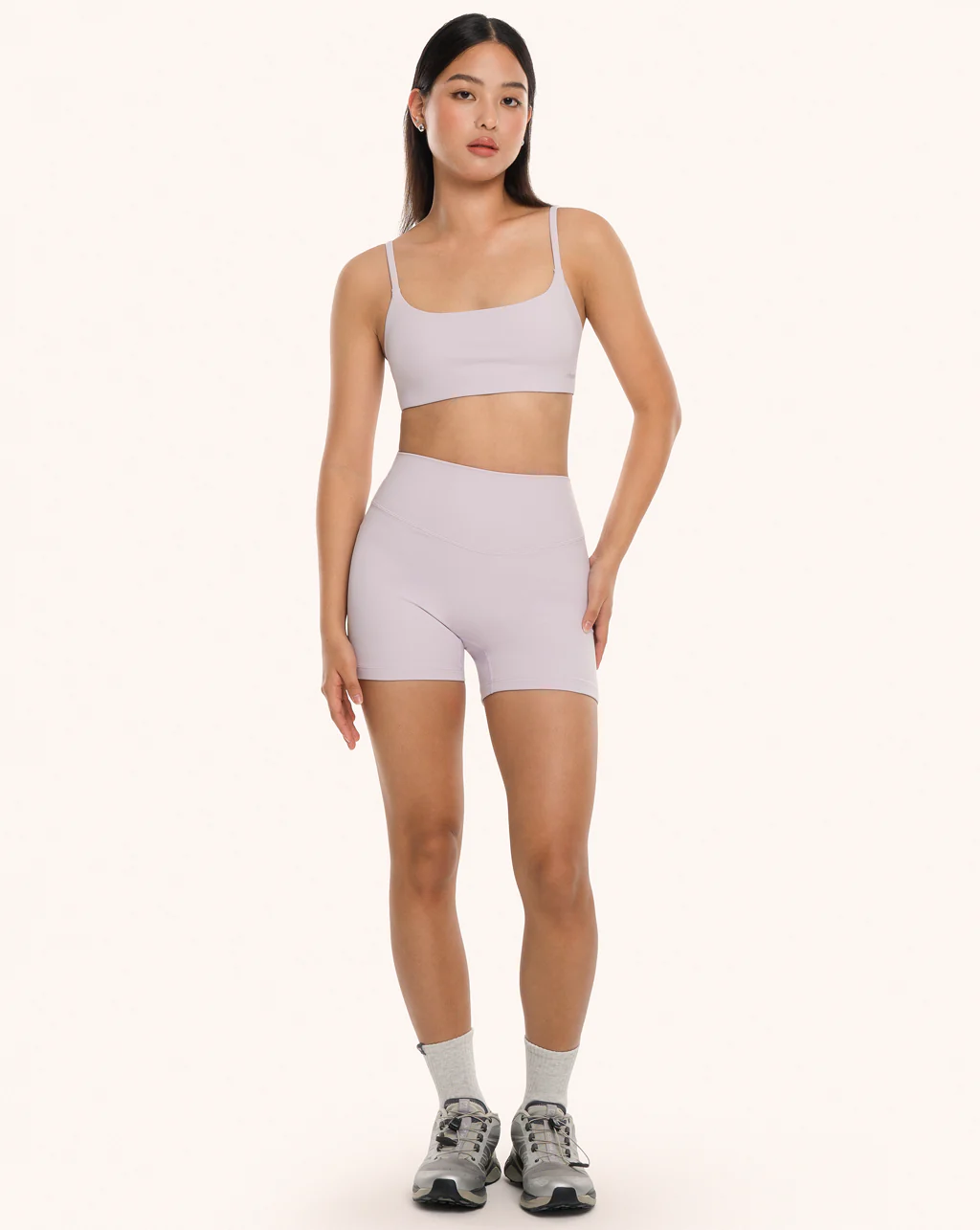 Define Invisible Scrunch Short 4" - Image 46
