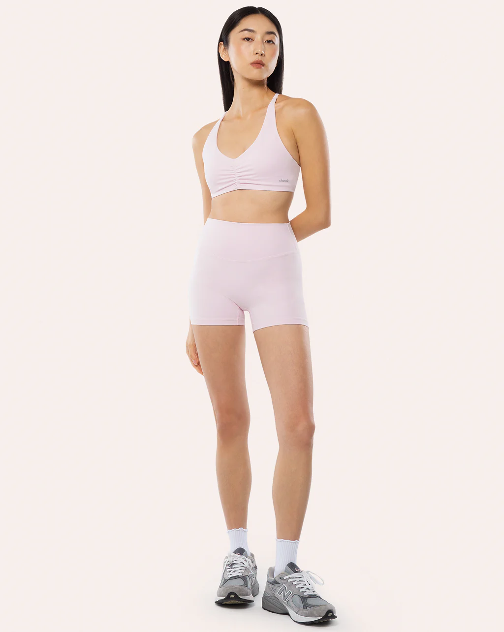 Define Invisible Scrunch Short 4" - Image 61