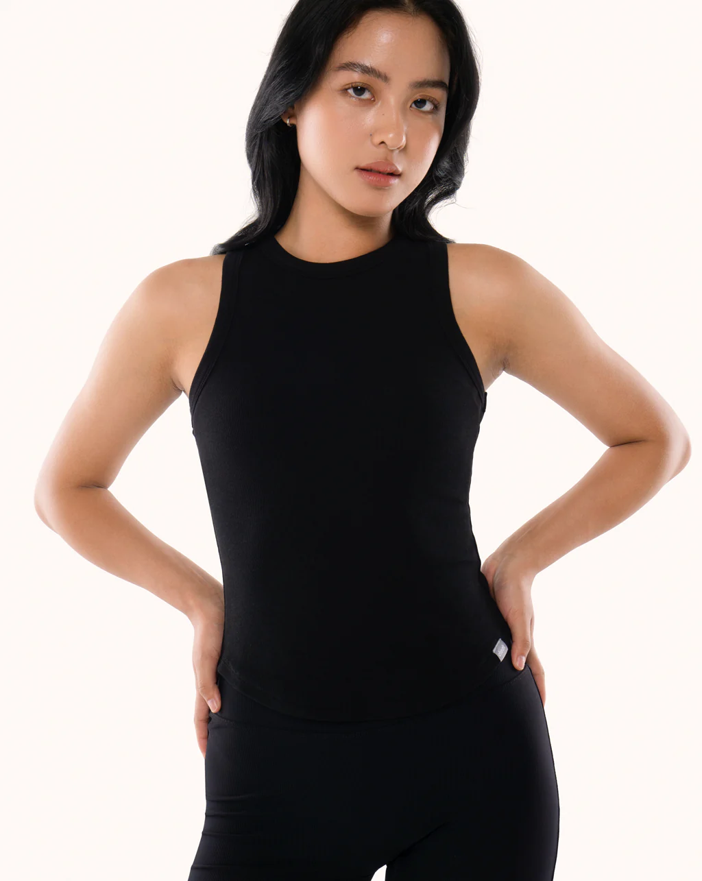 Form Tank - Image 3
