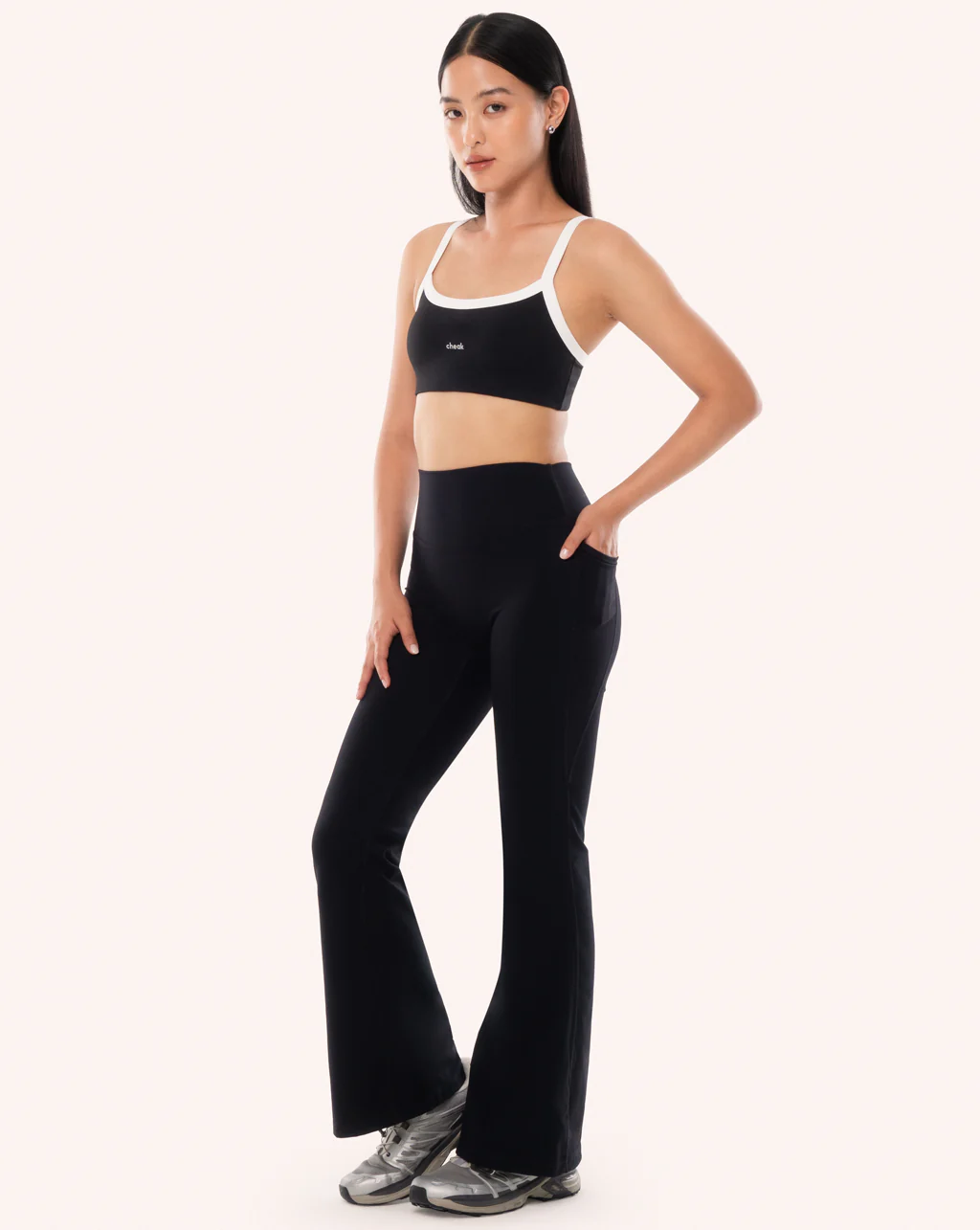 Power Flare Legging with Pockets 30" - Image 14