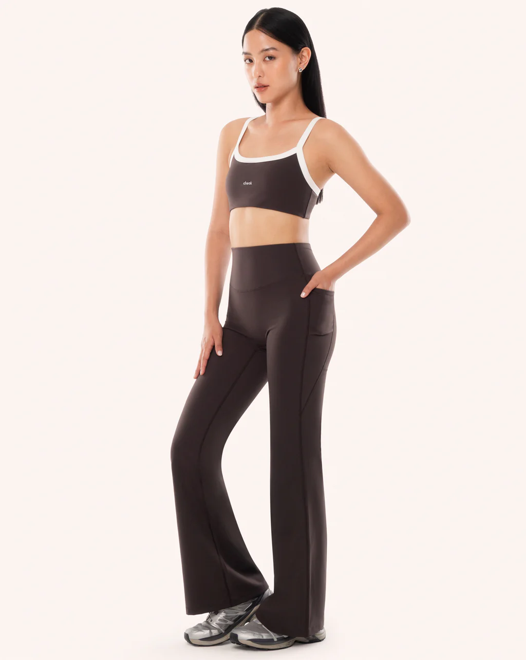 Power Flare Legging with Pockets 30" - Image 18