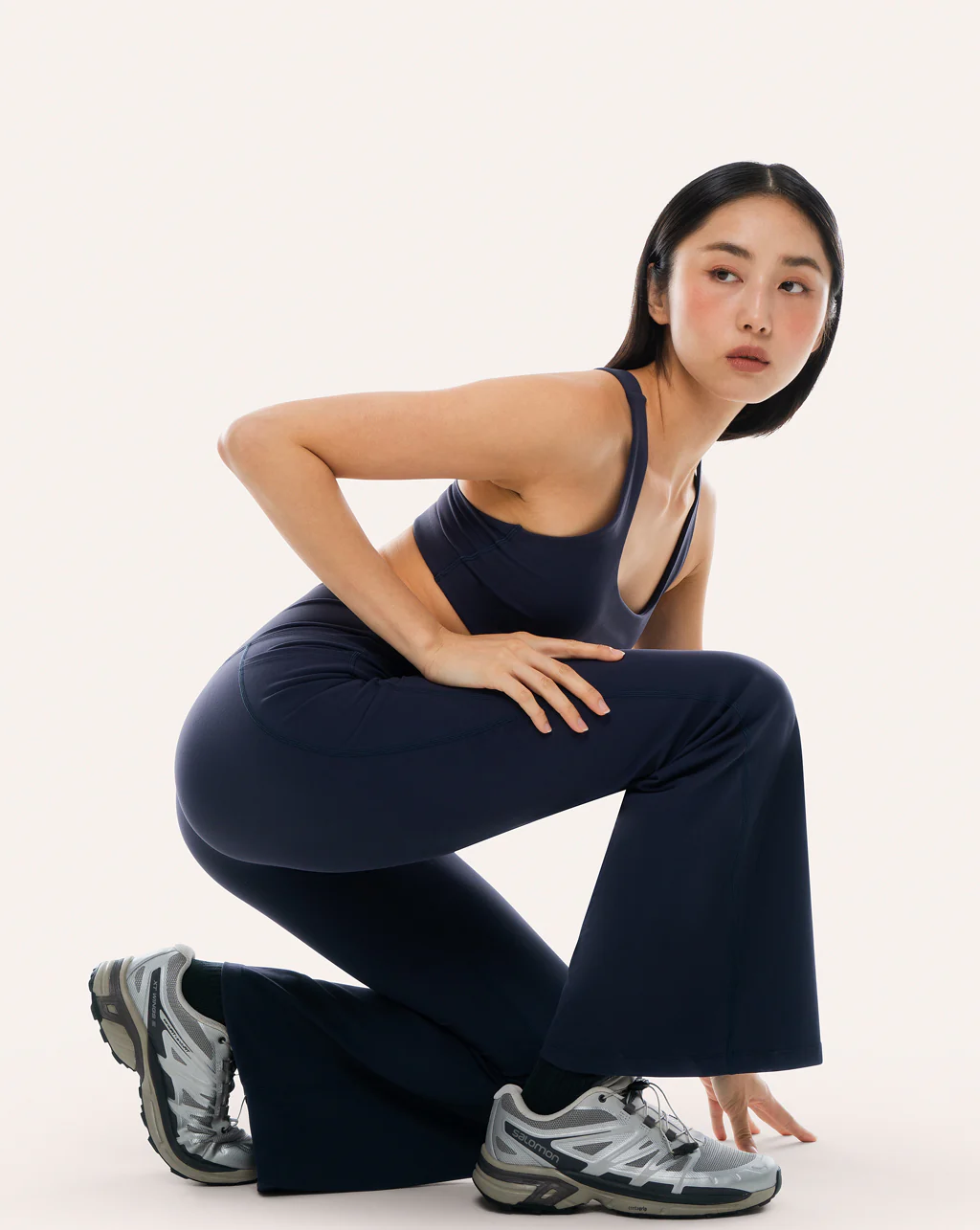 Power Flare Legging with Pockets 30" - Image 6