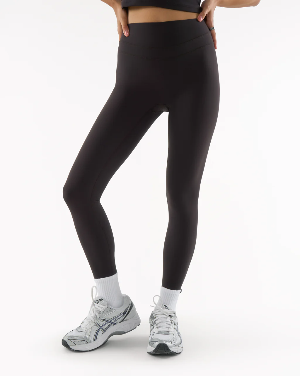 Sculpt Invisible Scrunch Legging 24" - Image 11