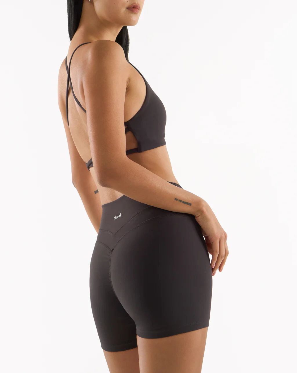 Sculpt Invisible Scrunch Short 4" - Image 20